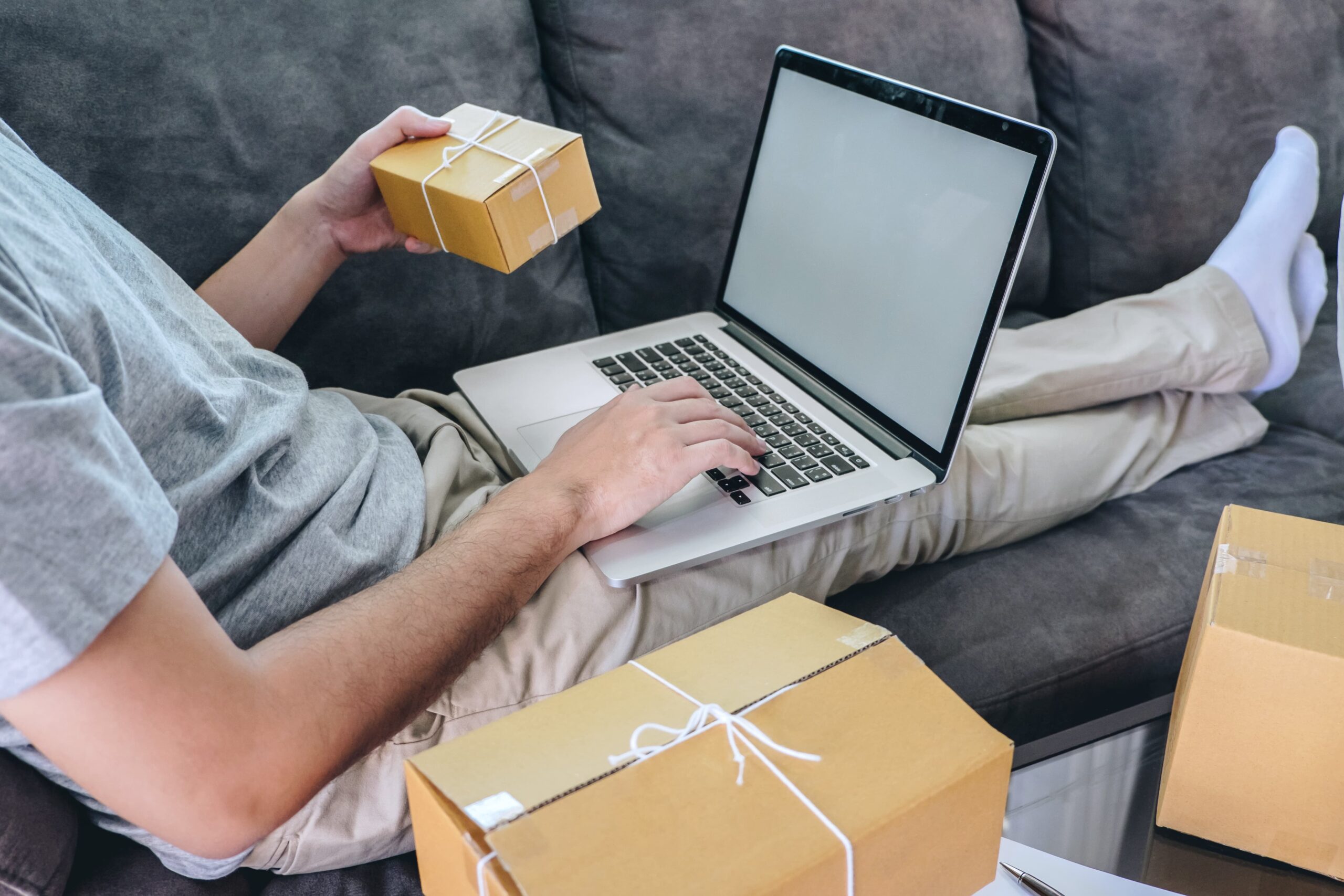 Paquetería para e-commerce en Colombia: por qué las marcas digitales eligen Quick